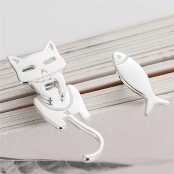 A Nők Ajándék Ezüst Ékszerek Divat Antiallergén Fülbevaló Macska Hal Aszimmetrikus Lengyel Fülbevaló