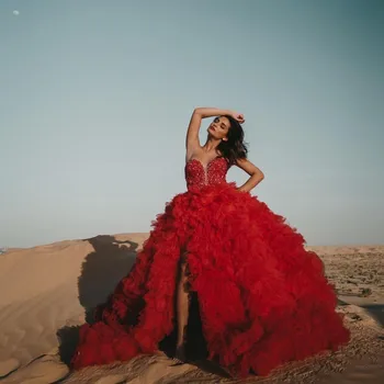 Dubai Gyönyörű Party Ruhák Gyöngy vestido longo Formális Ruha Duzzadt, Piros Tüll Elvágta Báli Ruhák Backless Többszintű Buja Rendelésre Készült