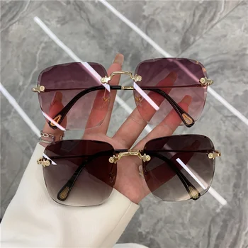 Szögletes keret nélküli Divat Napszemüveg Nők 2021 Luxus Retro Régi Klip Design Nagykereskedelmi Tömeges Árnyalatok napszemüvegek A Nők UV